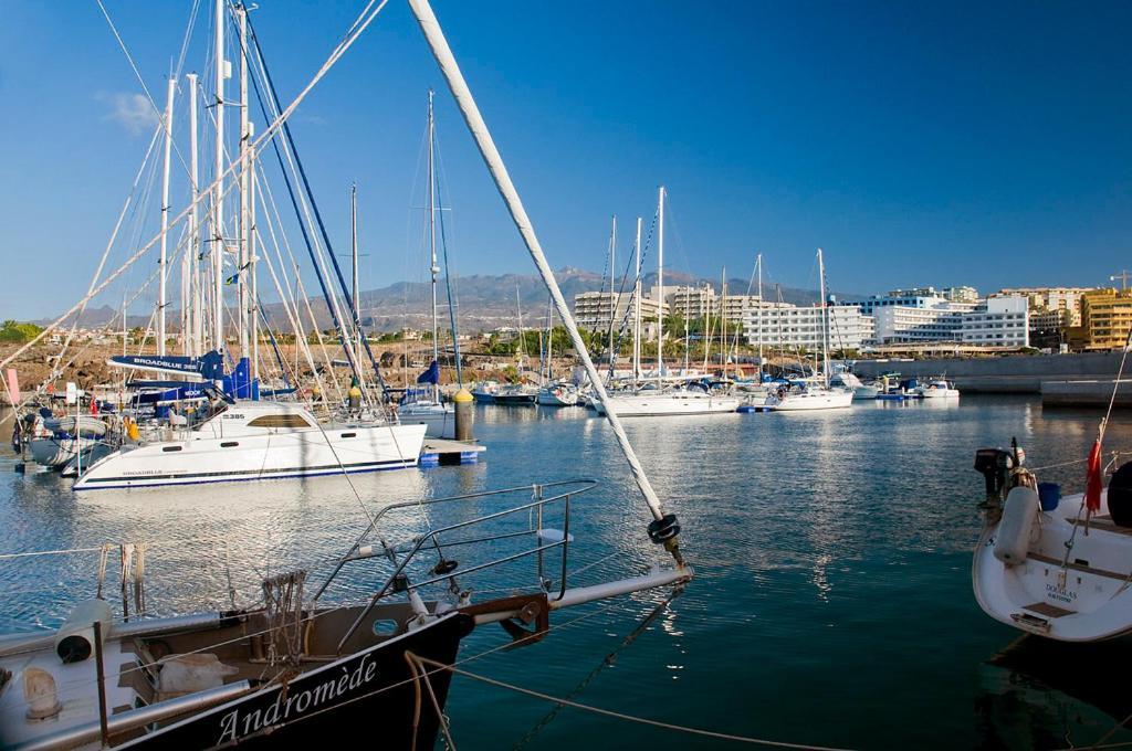 The Captains Locker - 30Ft Yacht San Miguel de Abona Bagian luar foto