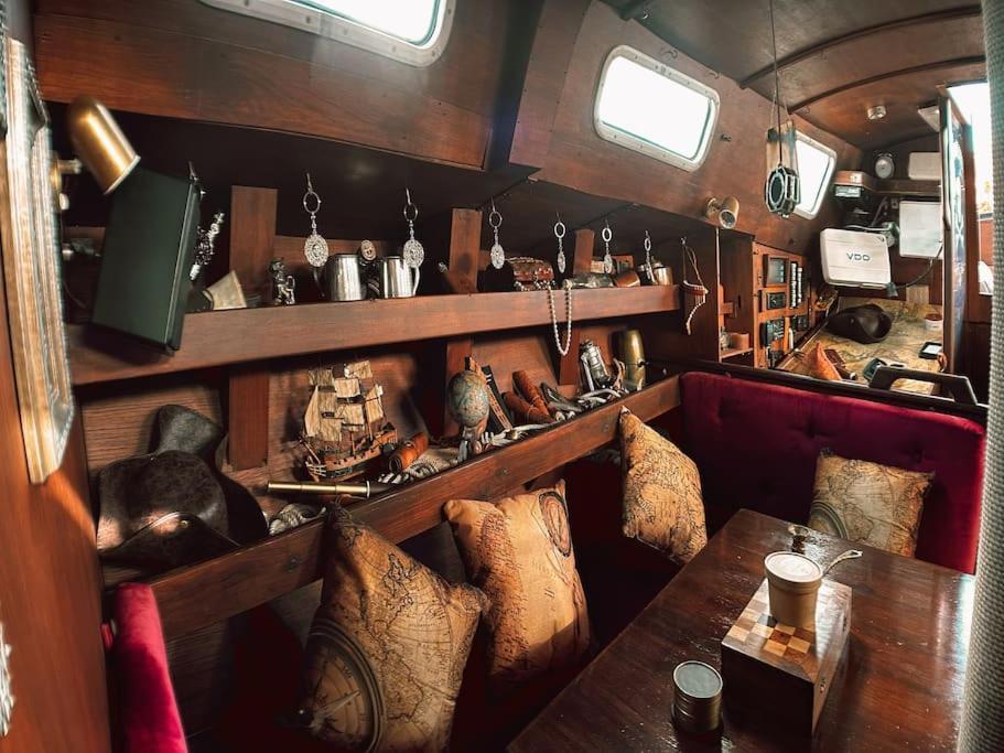 The Captains Locker - 30Ft Yacht San Miguel de Abona Bagian luar foto
