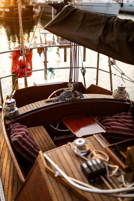 The Captains Locker - 30Ft Yacht San Miguel de Abona Bagian luar foto