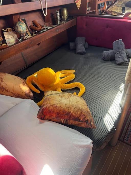 The Captains Locker - 30Ft Yacht San Miguel de Abona Bagian luar foto