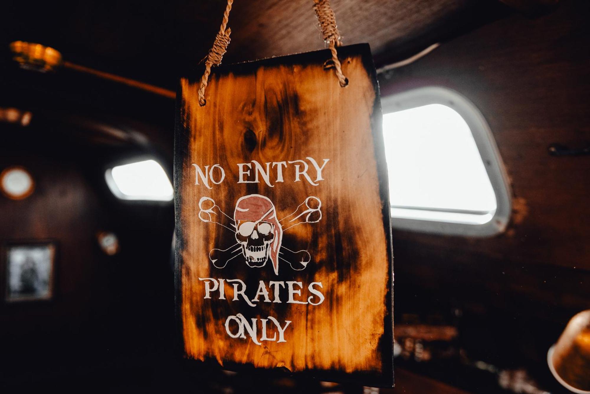 The Captains Locker - 30Ft Yacht San Miguel de Abona Bagian luar foto